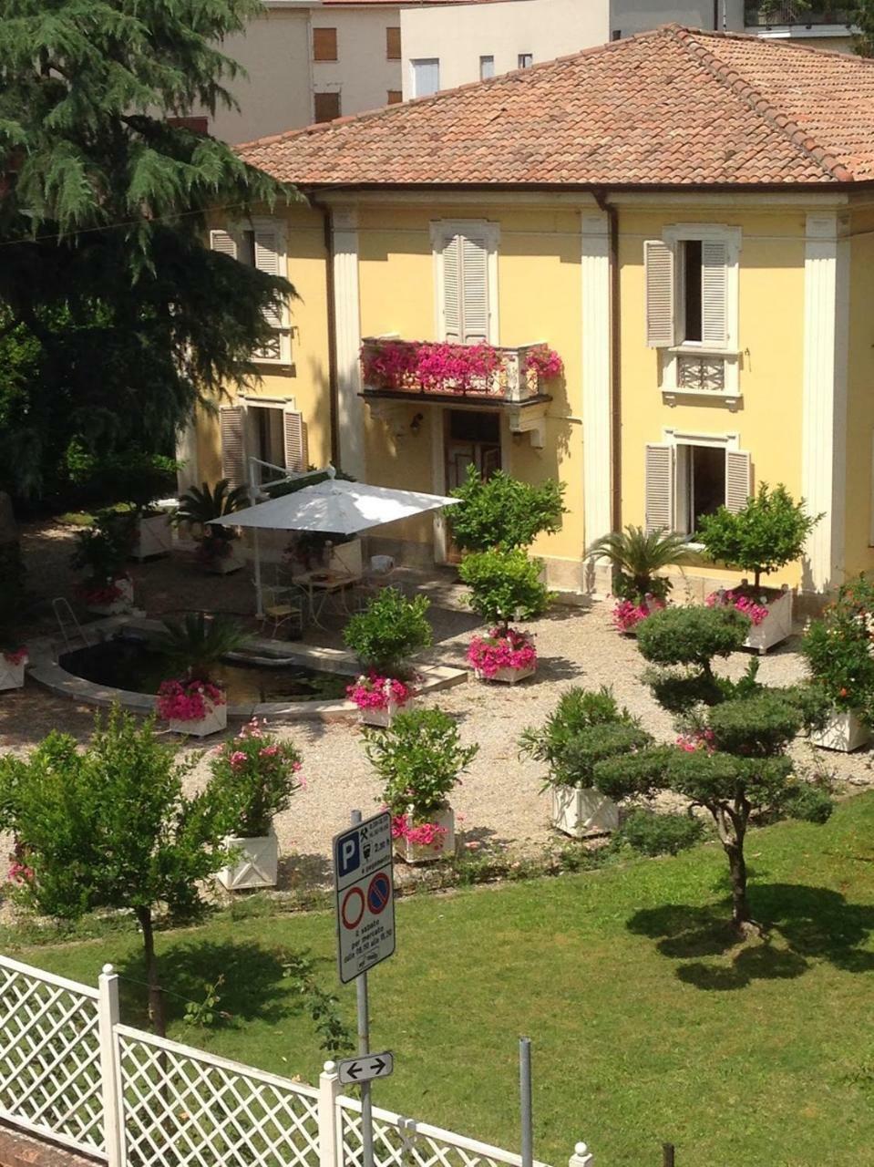 Via Mazzini Bed and Breakfast Bazzano Exteriör bild